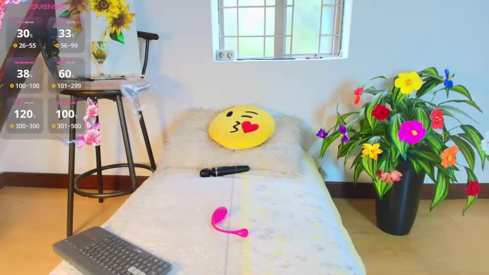 alanaa_gomezz Webcam Chat September 17, 2026