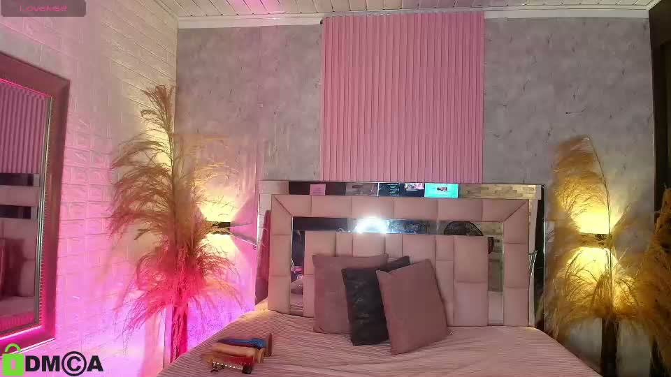 griselle_rousse Webcam Chat September 17, 2026