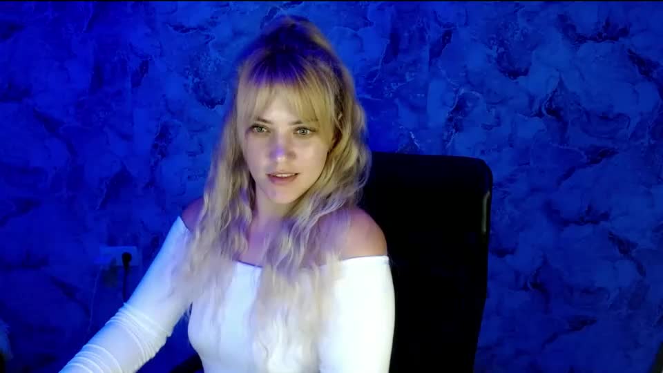 nika_love1 Webcam Chat September 17, 2026
