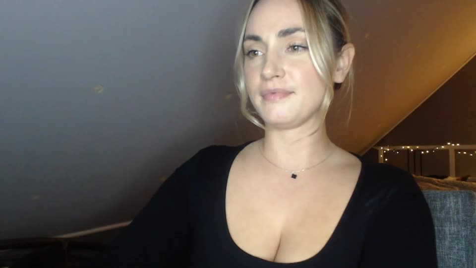 scarlettxblonde Webcam Chat September 17, 2026