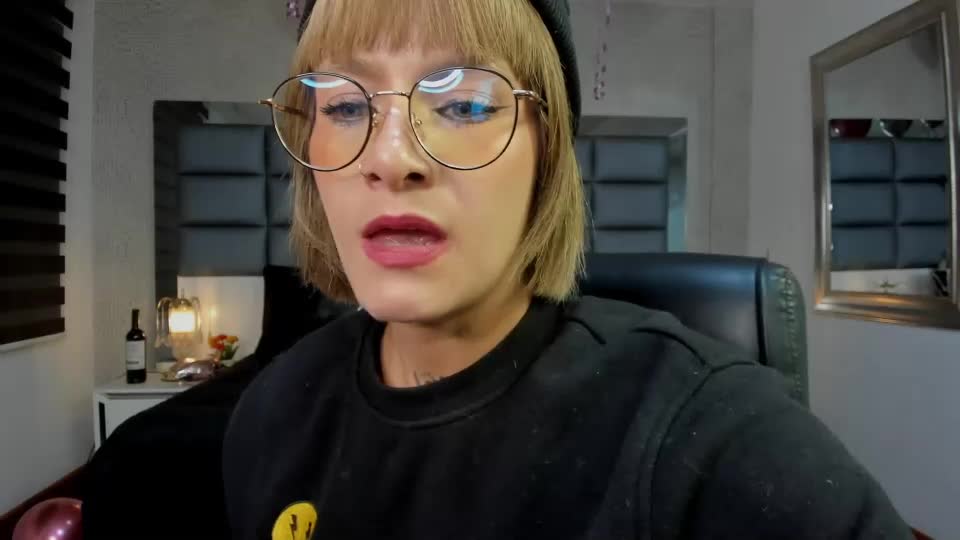 mrs_regina_clk Webcam Chat September 17, 2026