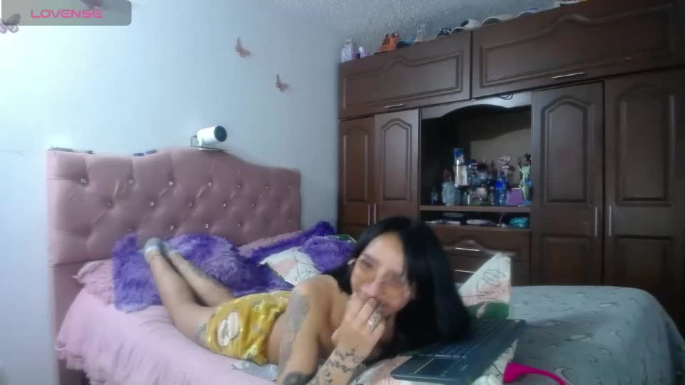 honeyyya1 Webcam Chat September 17, 2026