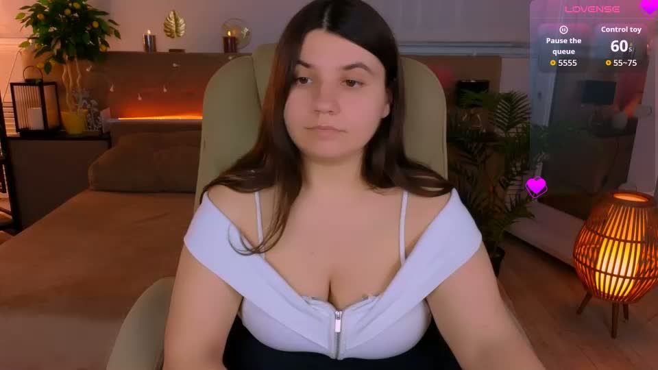 viola__shy Webcam Chat September 17, 2026