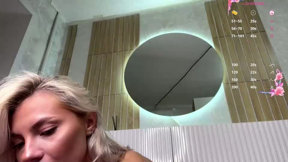 leomaainslie Webcam Chat September 17, 2026