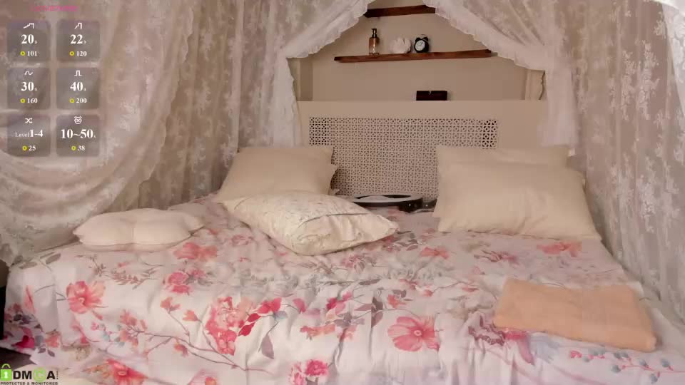 nikki_mi1k Webcam Chat September 17, 2026
