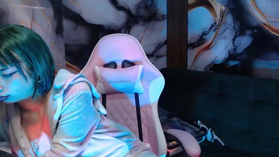 _weird_sativa Webcam Chat September 17, 2026