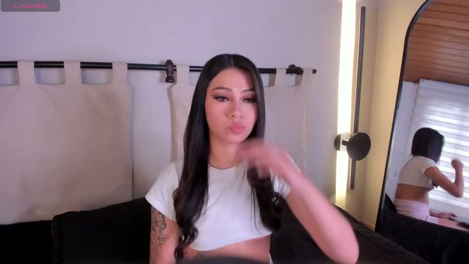 valee_miller Webcam Chat September 18, 2026