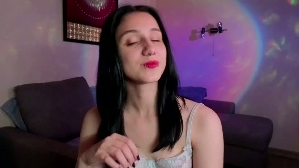 millaa_veyy Webcam Chat September 18, 2026