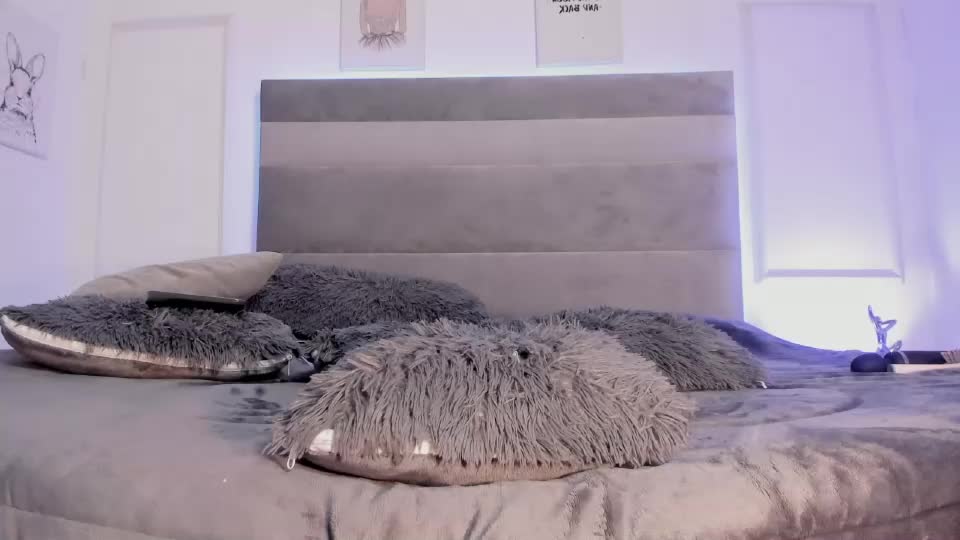 blue_angeel Webcam Chat September 18, 2026