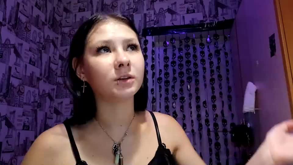naomaoyola Webcam Chat September 18, 2026