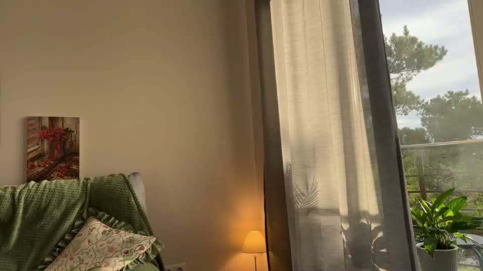 mia_skye1 Webcam Chat September 18, 2026