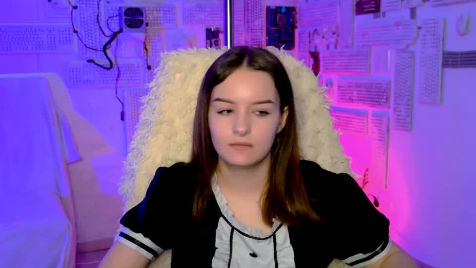 kelliebanshe Webcam Chat September 18, 2026