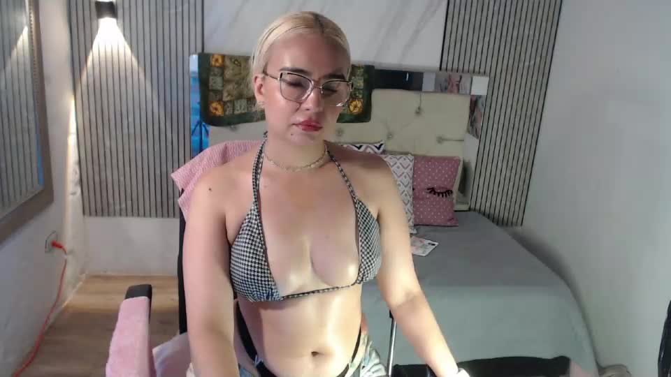 julieta__fox_ Webcam Chat September 18, 2026