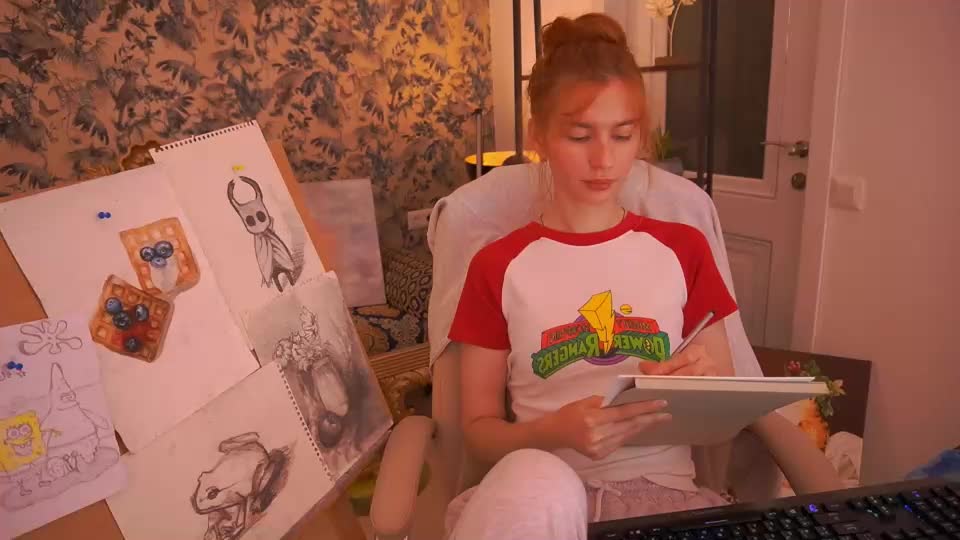nicol_moonn Webcam Chat September 18, 2026