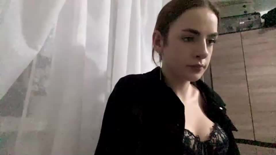 suzannetigerino Webcam Chat September 18, 2026