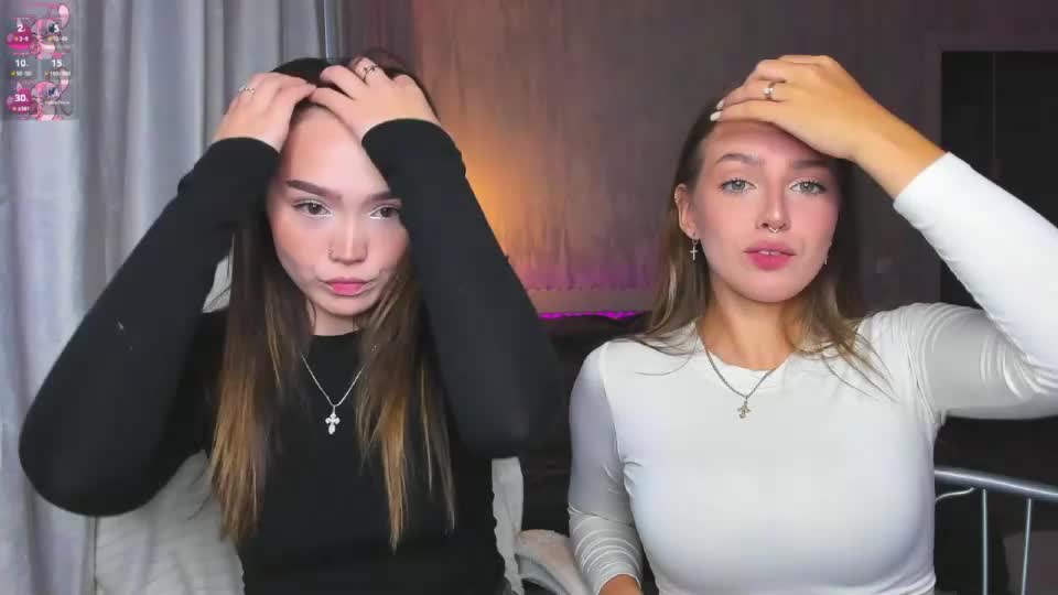 top_twins Webcam Chat September 18, 2026