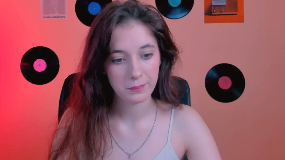 nami_glow Webcam Chat September 18, 2026