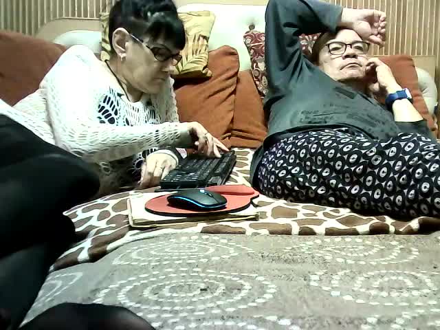 coupleofcoolx Webcam Chat September 18, 2026
