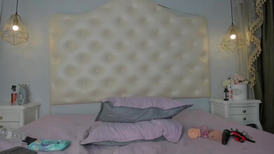 scarleettdoll Webcam Chat September 18, 2026