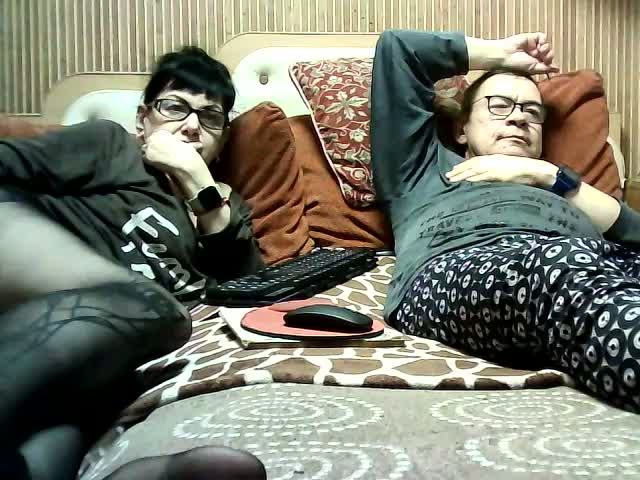 coupleofcoolx Webcam Chat September 18, 2026