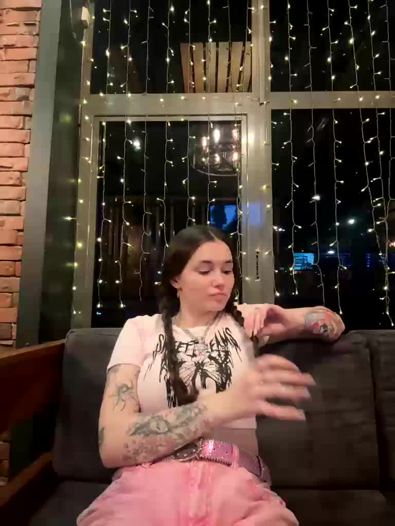 sofiedvige Webcam Chat September 18, 2026