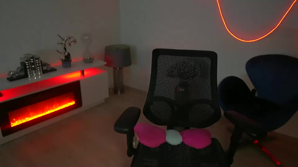 lilbeccaxo Webcam Chat September 19, 2026