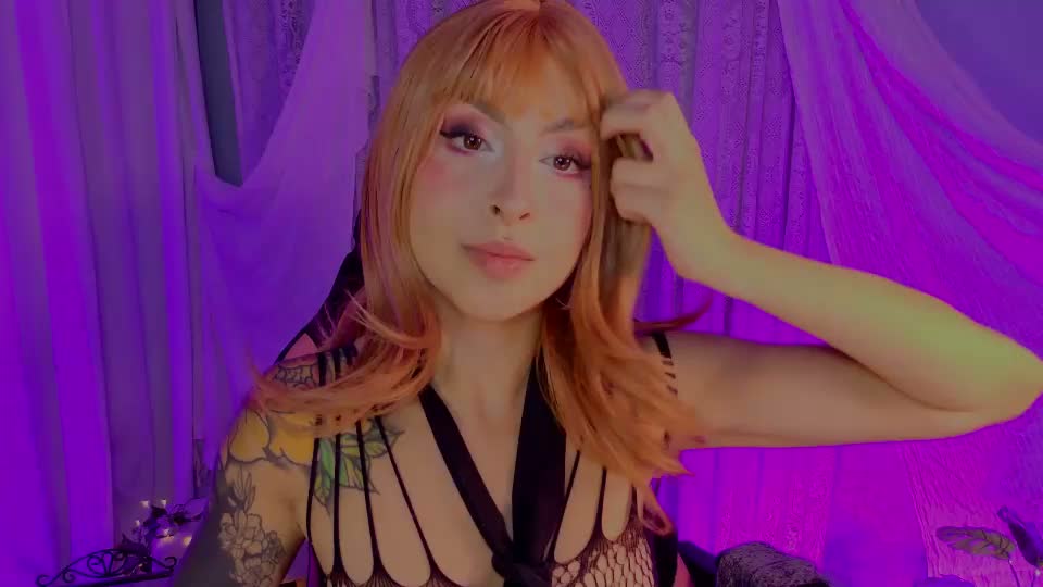 mooncinna Webcam Chat September 19, 2026