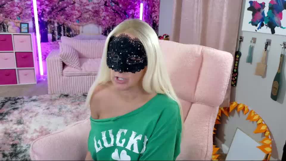 alex_nextdoor Webcam Chat September 19, 2026