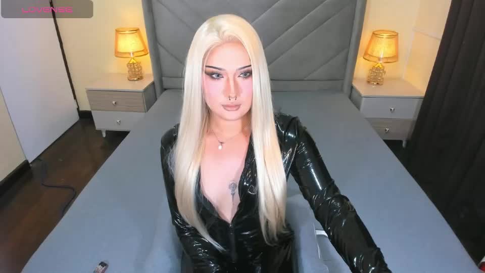 louisse_moone Webcam Chat September 19, 2026