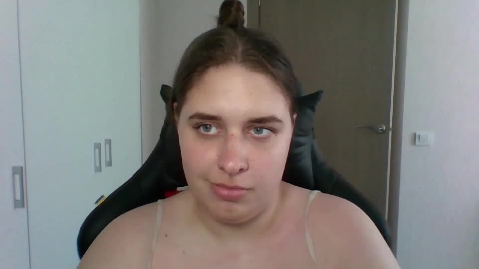 hess_luna_ Webcam Chat September 19, 2026