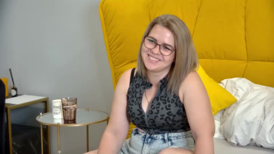 adeleravelle Webcam Chat September 19, 2026