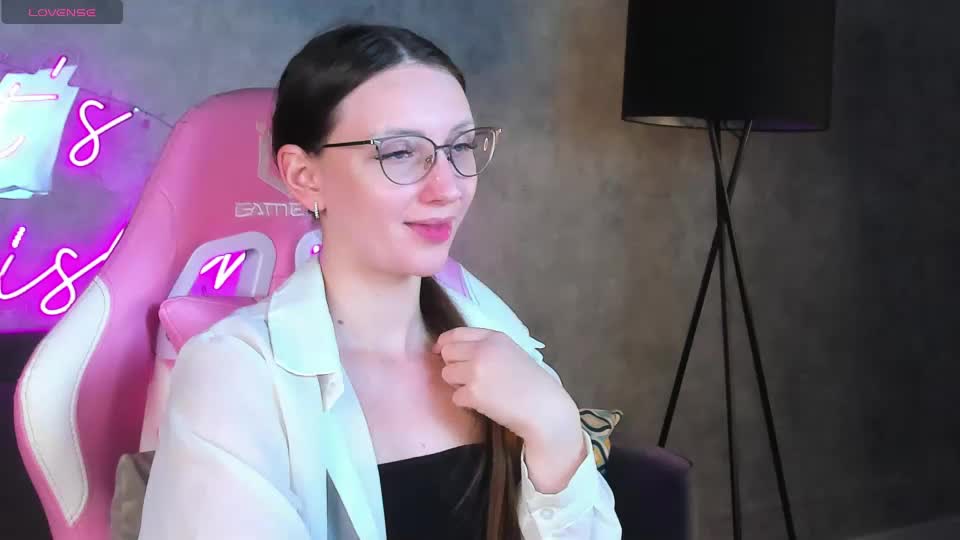 alexa_carte Webcam Chat September 19, 2026