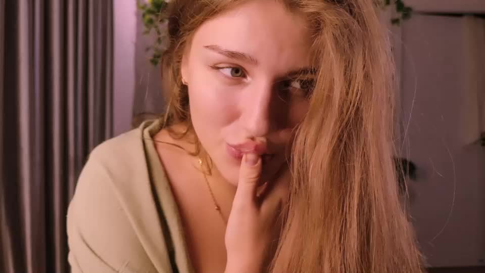 velvetsirenn Webcam Chat September 19, 2026