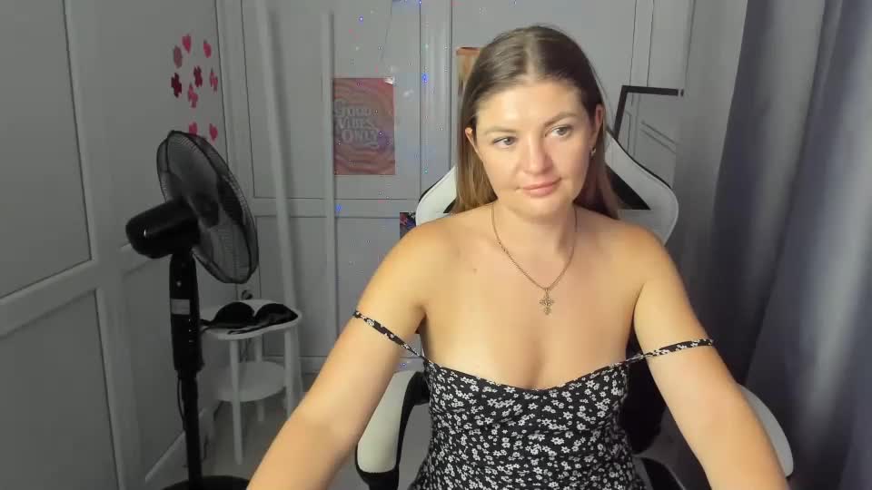 madison_smile Webcam Chat September 19, 2026