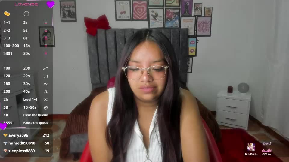 lauu7 Webcam Chat September 19, 2026