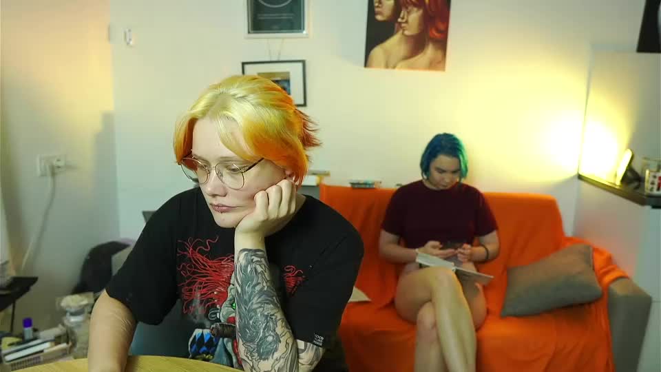 fox_and_dog Webcam Chat September 19, 2026