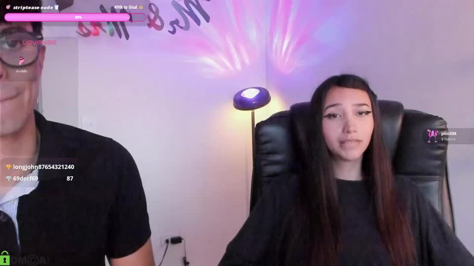 mikeyvioleta Webcam Chat September 20, 2026
