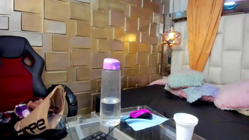 lu_vale Webcam Chat September 20, 2026