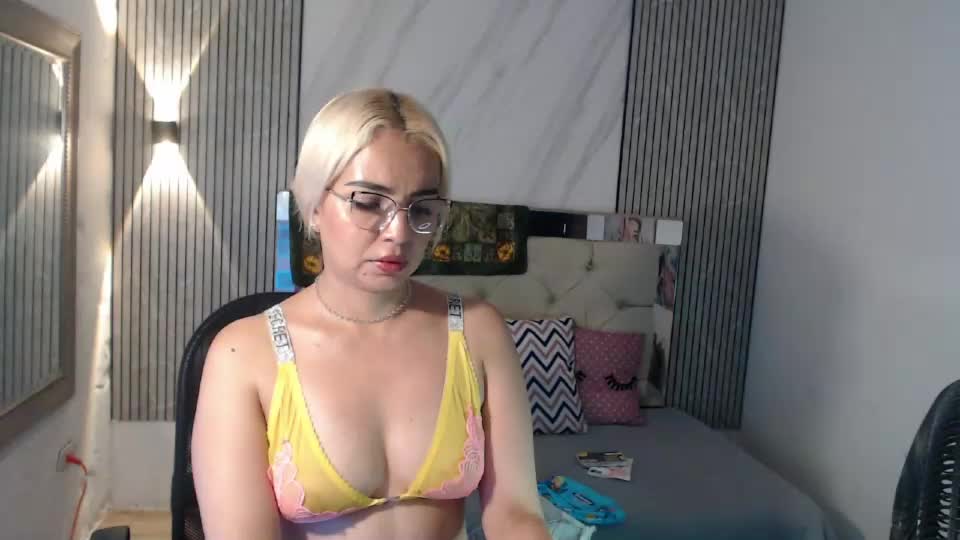 julieta__fox_ Webcam Chat September 20, 2026