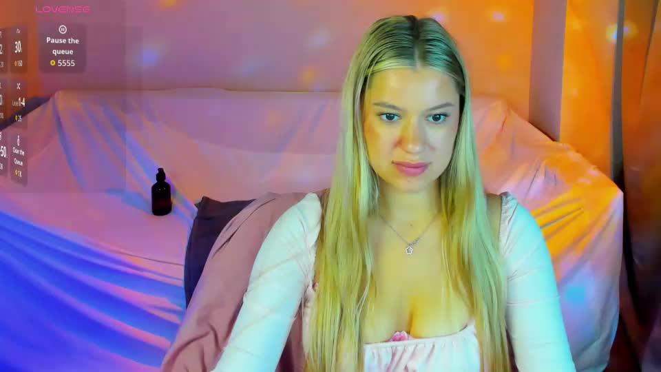shakira_lux Webcam Chat September 20, 2026