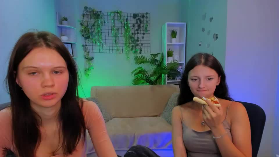 caroline_honeyy Webcam Chat September 20, 2026