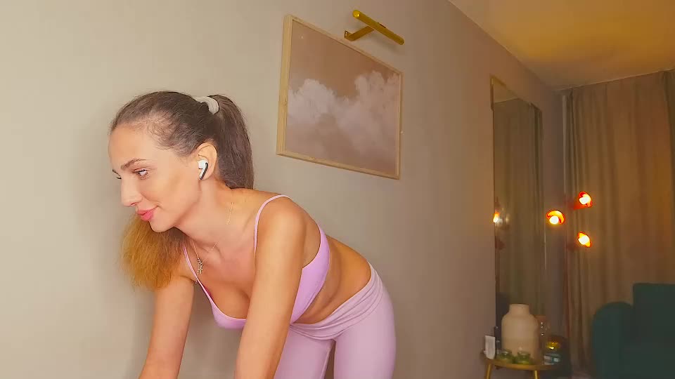 stormi_light Webcam Chat September 20, 2026