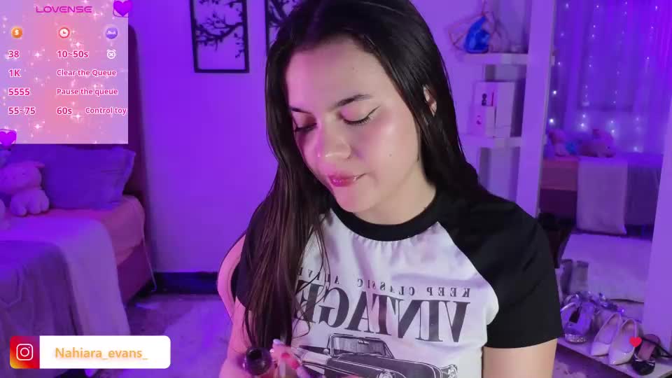 nahiara_evans_ Webcam Chat September 21, 2026