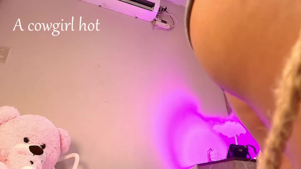 ariana_jhonson11 Webcam Chat September 21, 2026