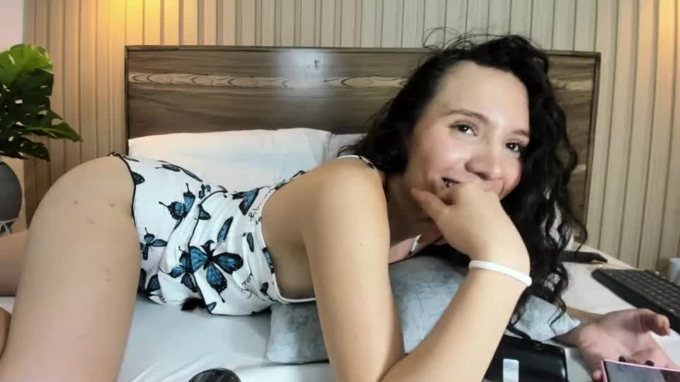 valeryn_rosse Webcam Chat September 21, 2026
