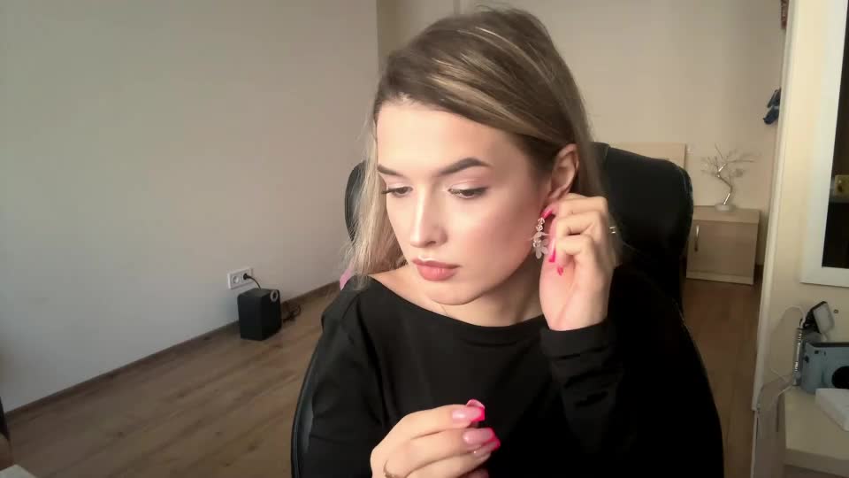 madelenequirk Webcam Chat September 21, 2026