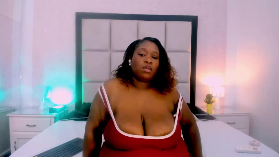 treisyvixen Webcam Chat September 21, 2026