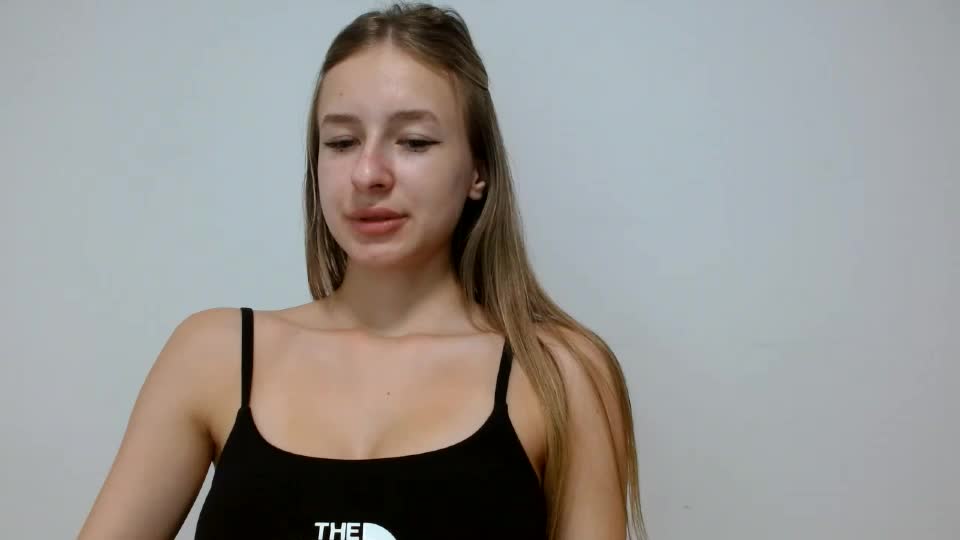 tiarasmile Webcam Chat September 21, 2026