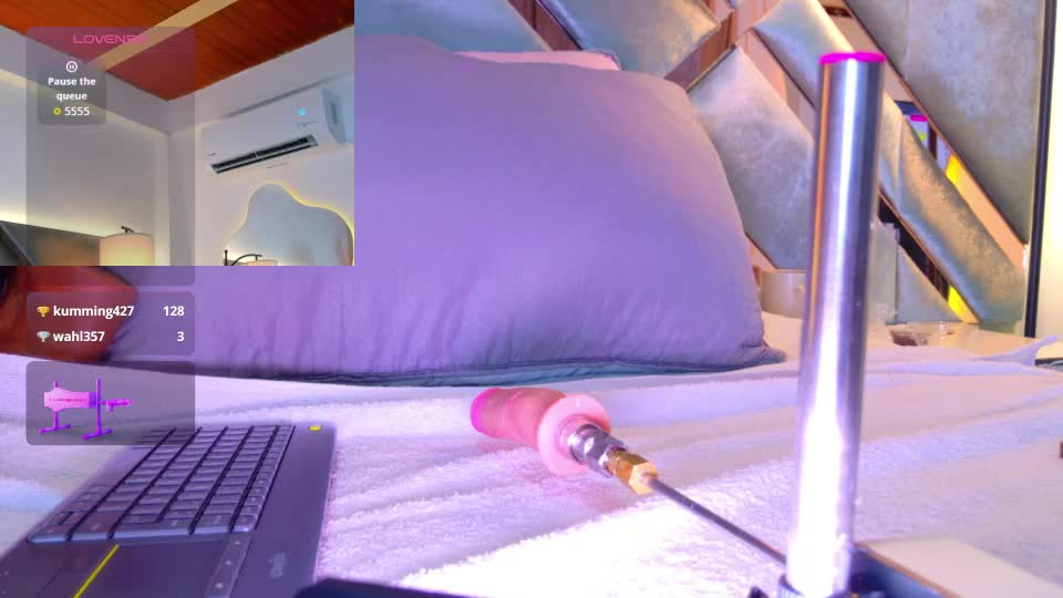emmalove01 Webcam Chat September 21, 2026