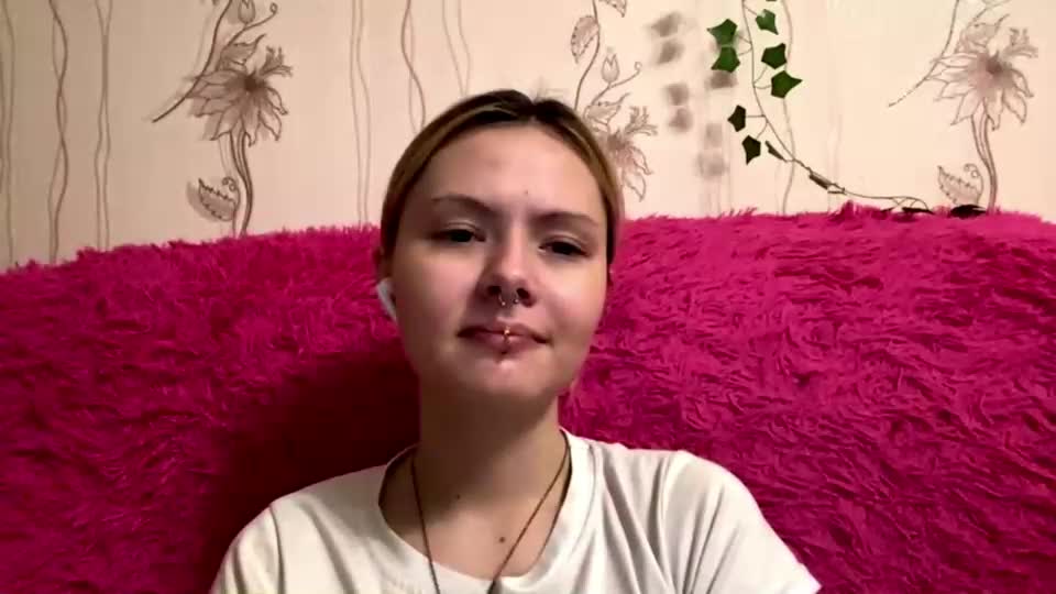 richellearmentrout Webcam Chat September 21, 2026